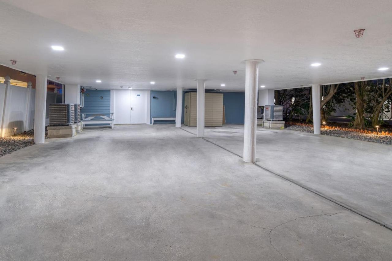 Four Shores Unit 3 Gulf Condo Direct Gulf With Pool And Spa Clearwater Beach Exteriör bild