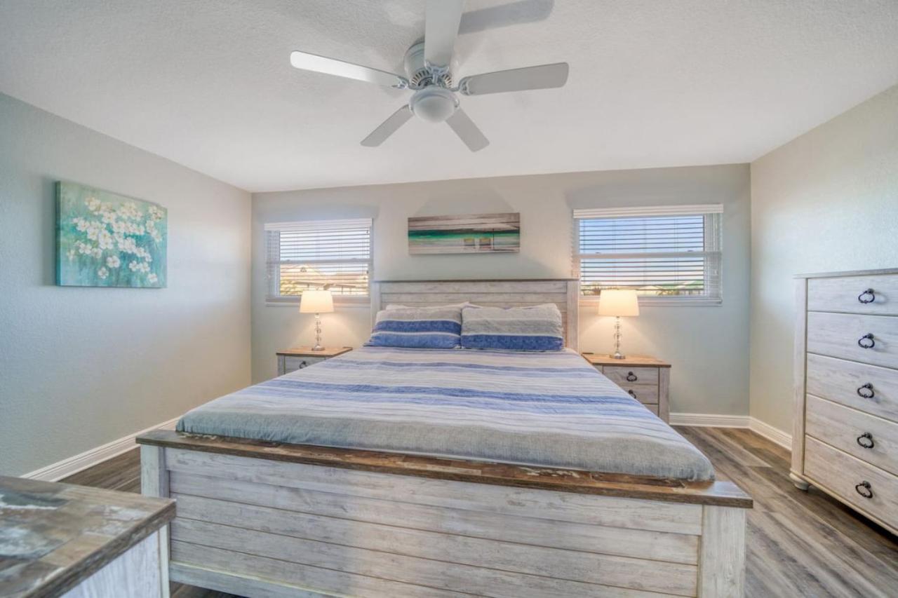 Four Shores Unit 3 Gulf Condo Direct Gulf With Pool And Spa Clearwater Beach Exteriör bild