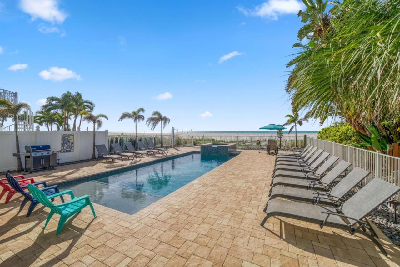 Four Shores Unit 3 Gulf Condo Direct Gulf With Pool And Spa Clearwater Beach Exteriör bild